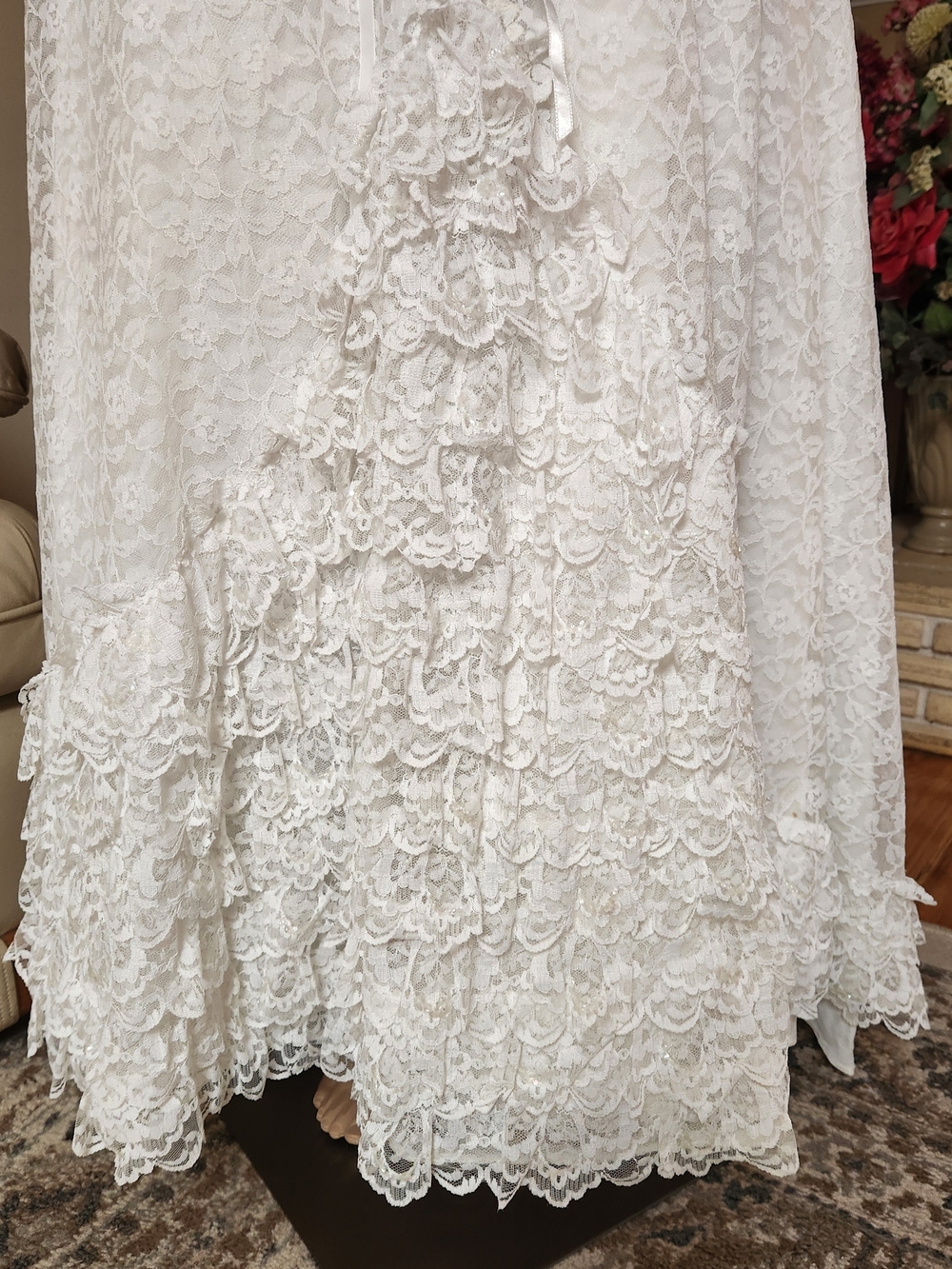 Glimmering 1970s Dream: Bridal Originals Sequin Lace Gown & Sonni of SF Veil Hat - Picture 9 of 16